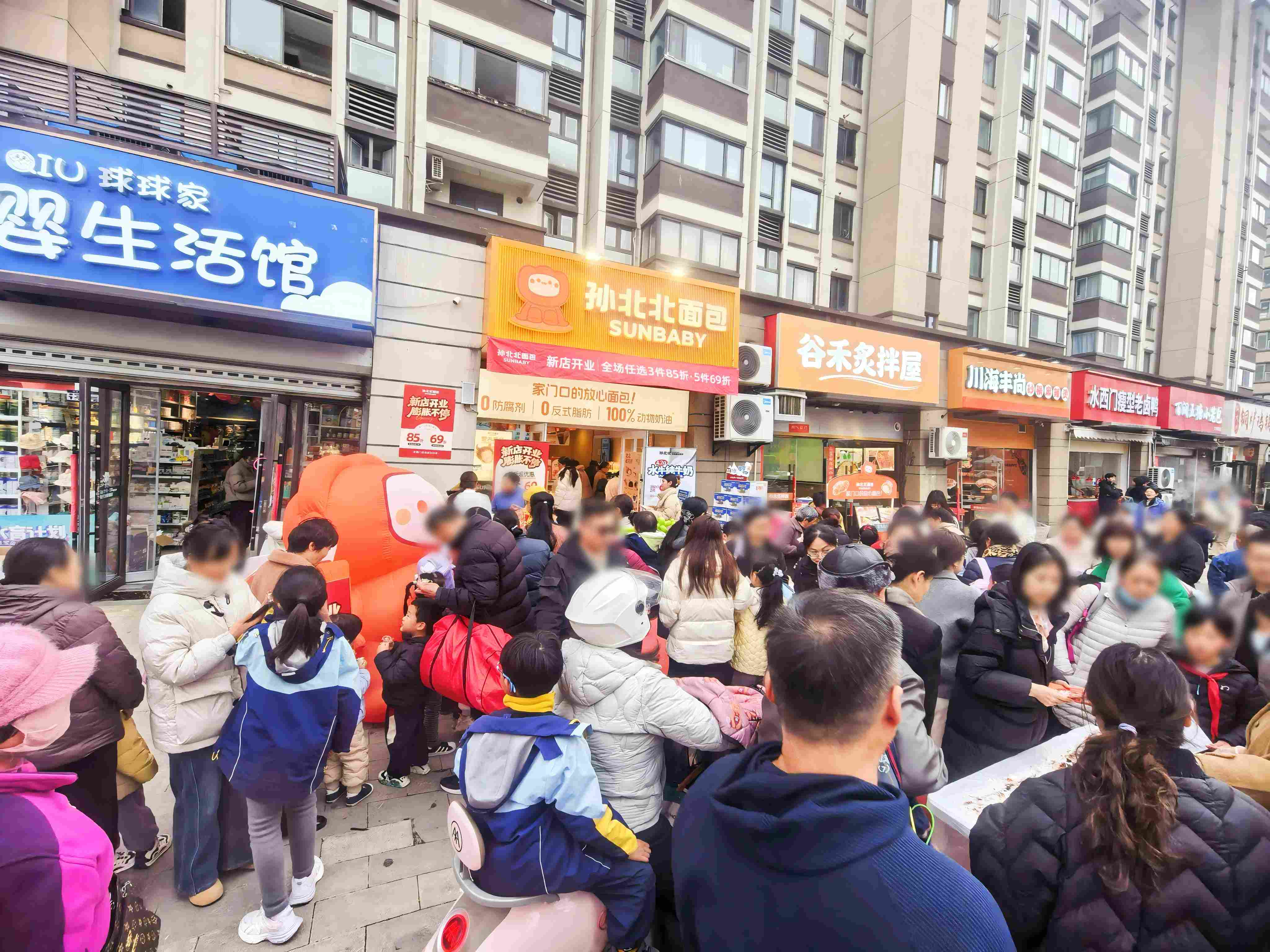央厨赋能+数智化运营，孙北北面包打造烘焙加盟标准化新范式